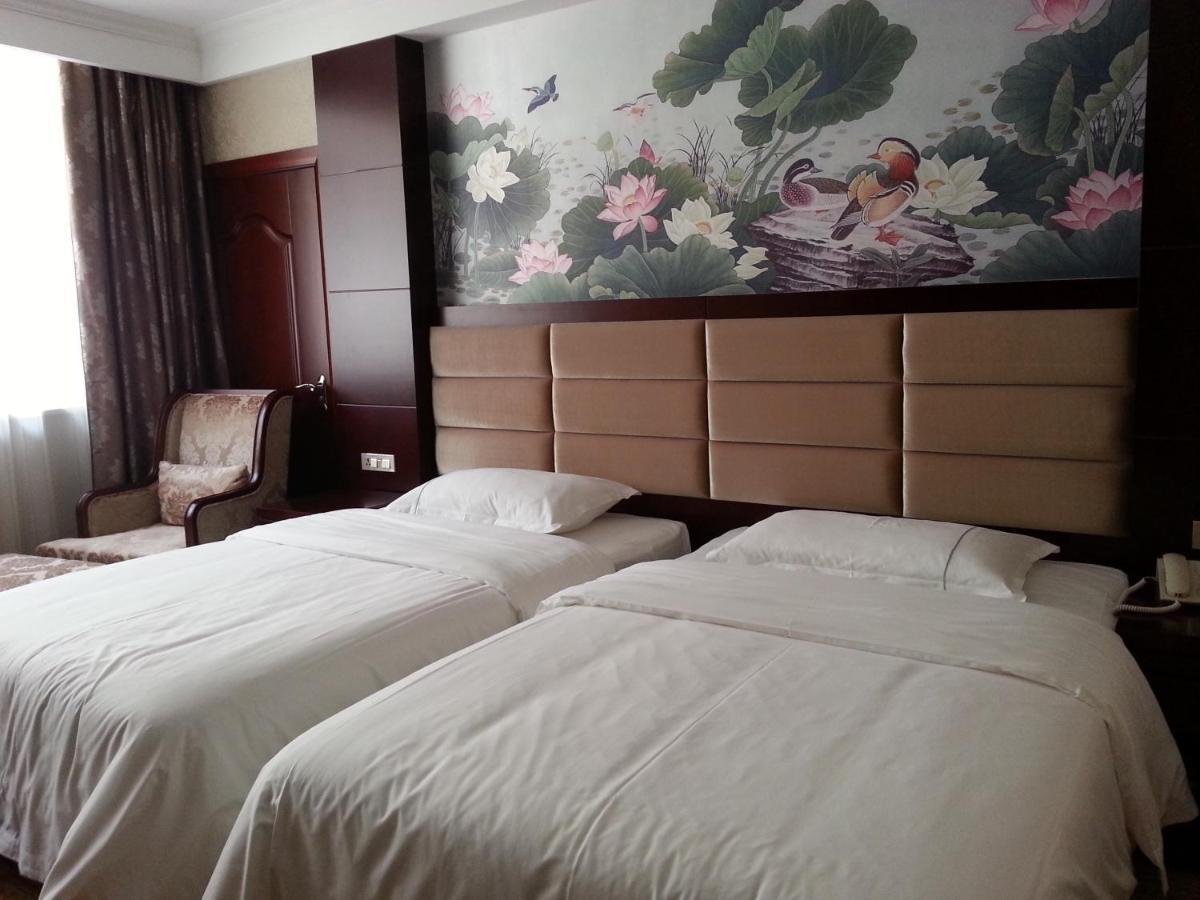 New West Street Hotel - Grand Wing Yangshuo Habitación foto