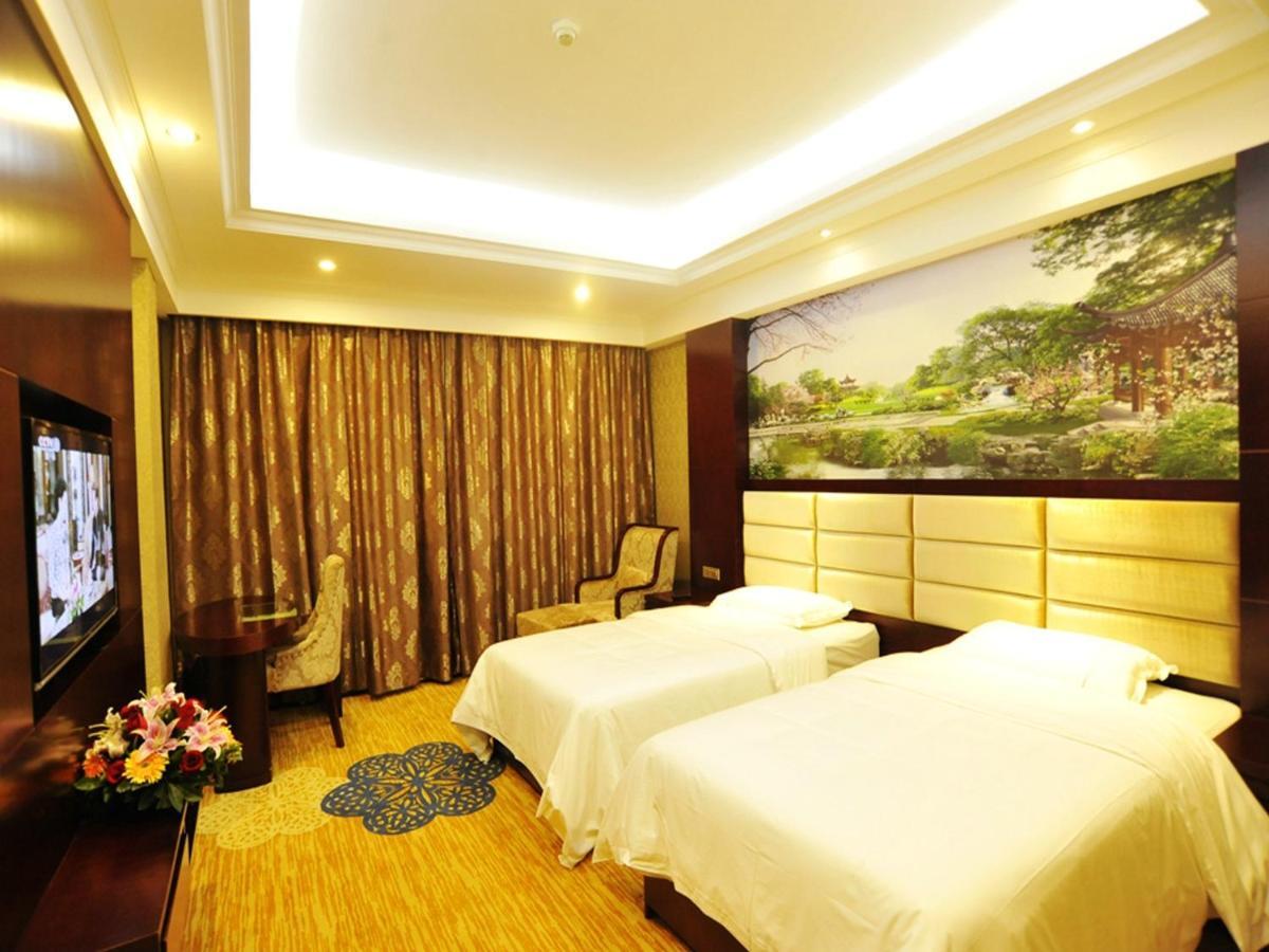 New West Street Hotel - Grand Wing Yangshuo Habitación foto